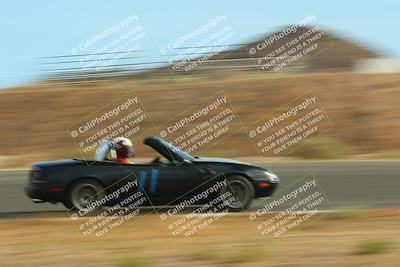 media/Jun-01-2025-CalClub SCCA (Sun) [[eae223c5dd]]/Group 1/Track Event 5/